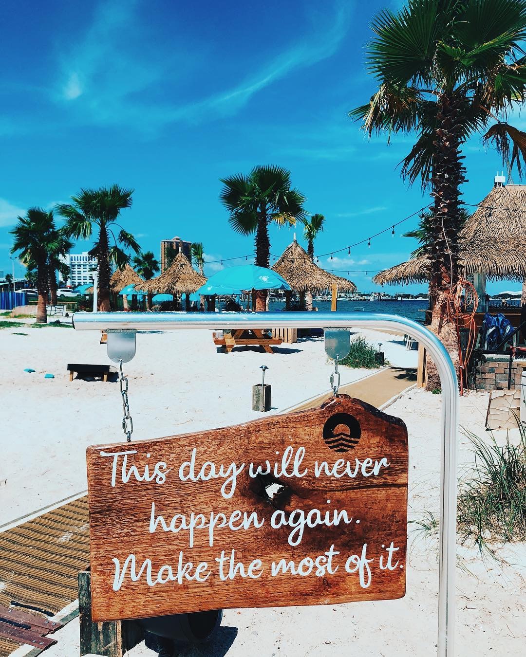 Best Beach Bars: The Sneaky Tiki (Pensacola Beach, FL) - Best Beach Bars